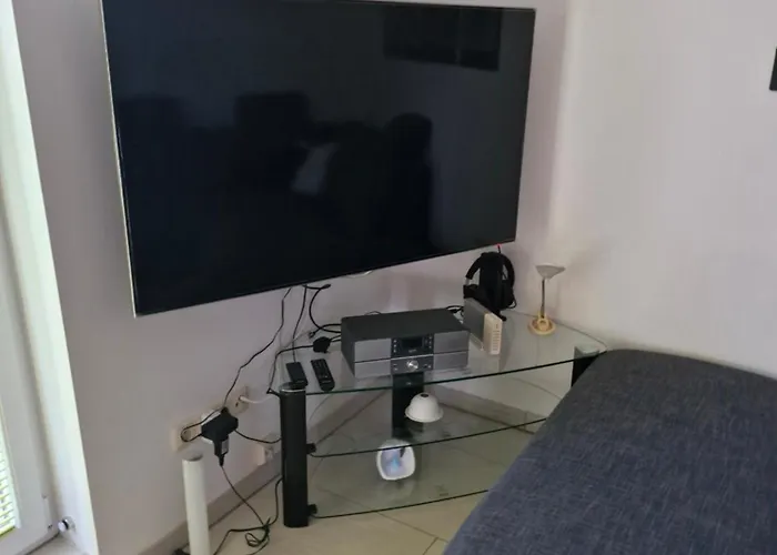 An Der Brunnenaue 4 Sterne, E-ladestation Am Haus, Wlan, Netflix, Garten * Загард