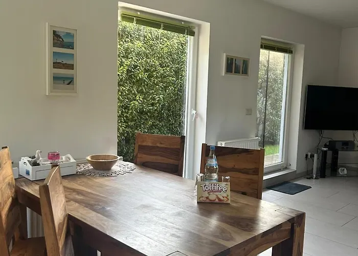 An Der Brunnenaue 4 Sterne, E-ladestation Am Haus, Wlan, Netflix, Garten * Загард