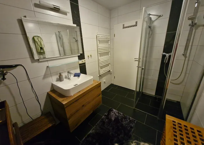An Der Brunnenaue 4 Sterne, E-ladestation Am Haus, Wlan, Netflix, Garten Загард